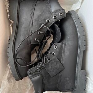 Timberland Black Leather Boots